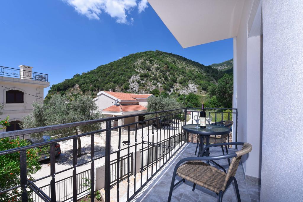 Vila Lucice Petrovac エクステリア 写真