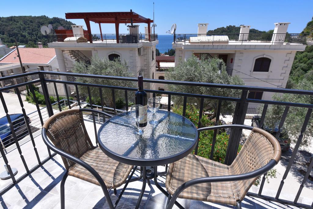 Vila Lucice Petrovac エクステリア 写真